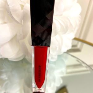 Burberry lip